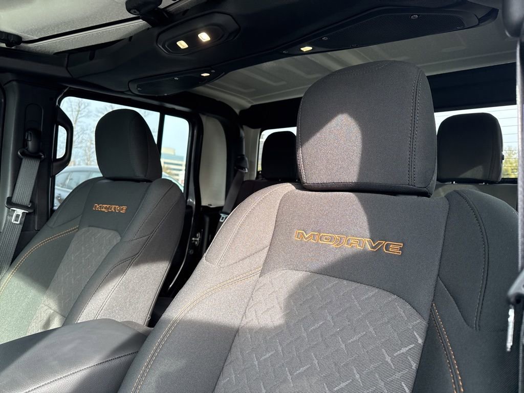 Certified 2025 Jeep Gladiator Mojave image 6