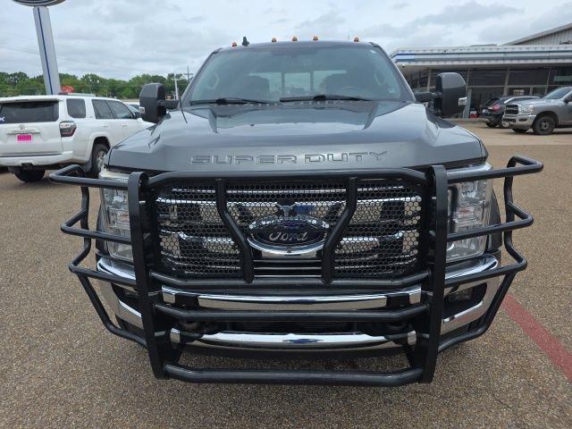 Used 2019 Ford F450 Lariat w/ Lariat Value Package AWD/4WD image 3