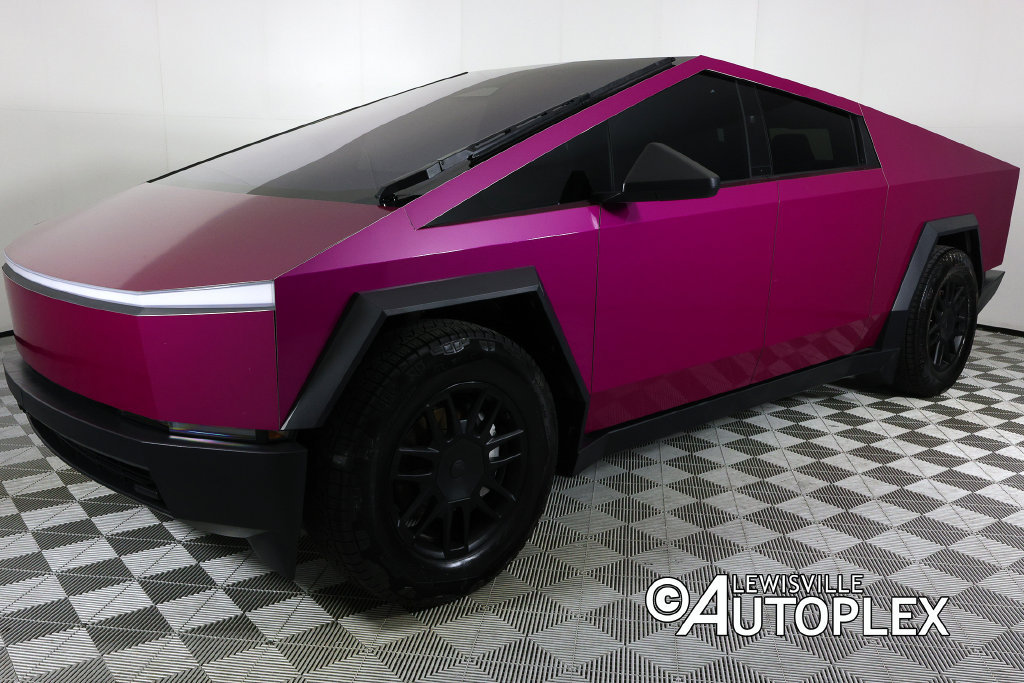 Used 2024 Tesla Cybertruck AWD Crew Cab image 13