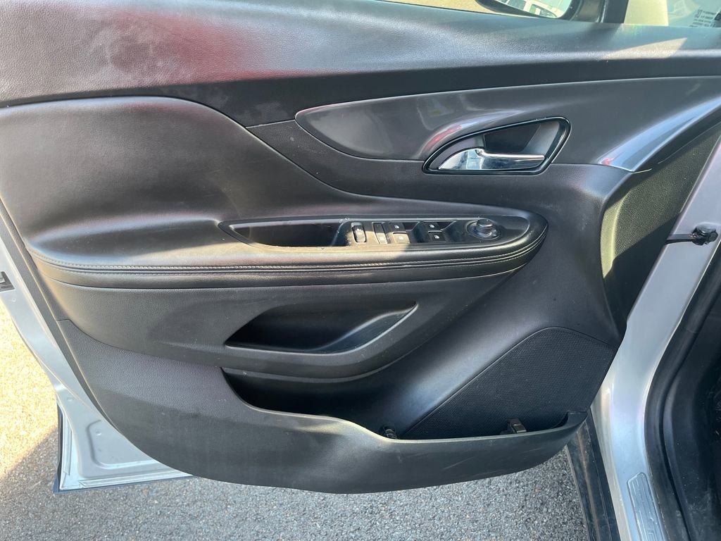 Used 2018 Buick Encore Preferred image 23