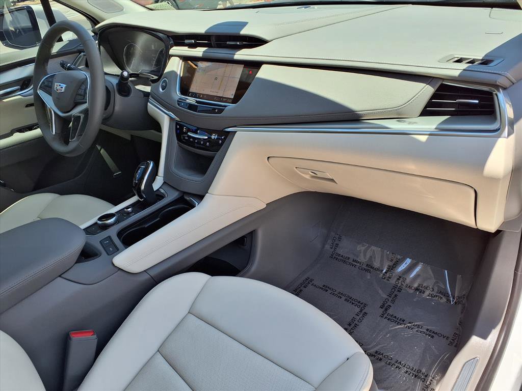 Used 2024 Cadillac XT5 Premium Luxury FWD image 8
