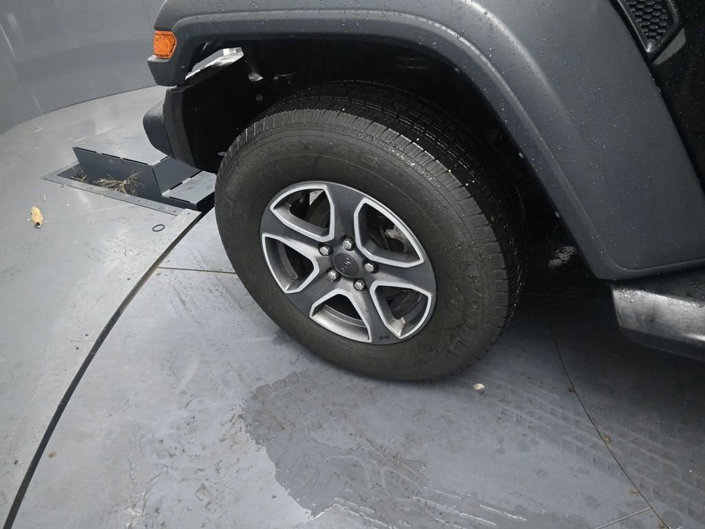 Used 2023 Jeep Wrangler Sport S image 17