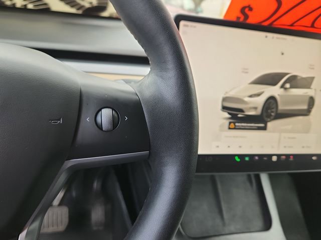 Used 2023 Tesla Model Y Long Range image 16