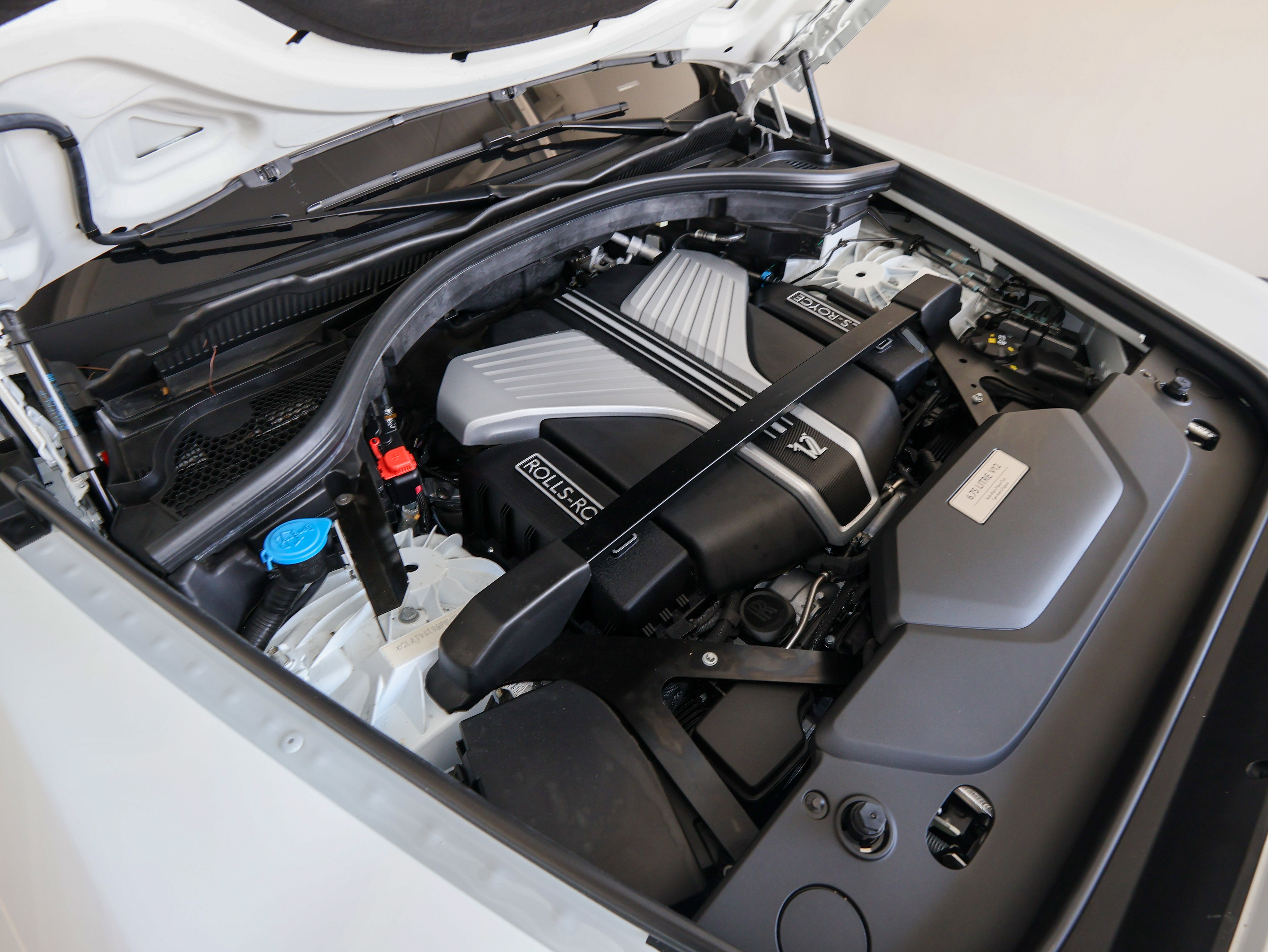 Used 2023 Rolls-Royce Cullinan image 74