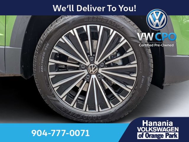 Certified 2026 Volkswagen Taos SE FWD image 11