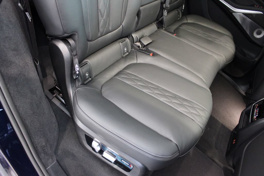 New 2027 BMW X7 M60i AWD/4WD image 23