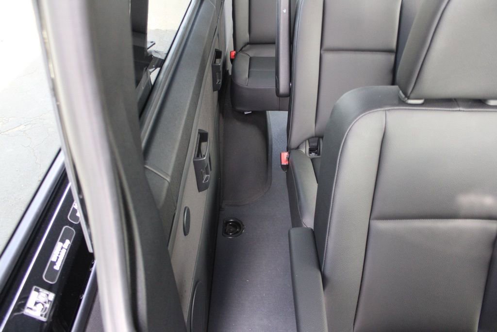 Used 2024 Mercedes-Benz Sprinter 2500 image 39