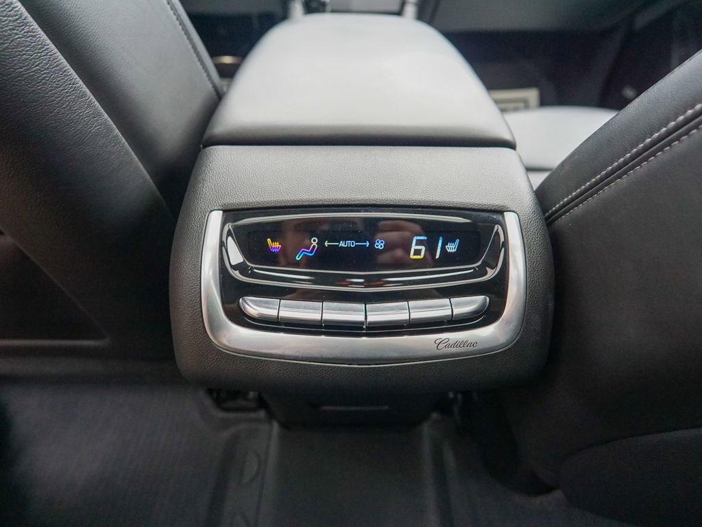Used 2020 Cadillac XT6 Sport w/ Platinum Package AWD/4WD image 17