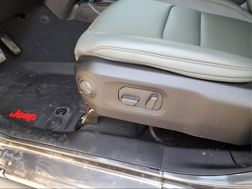 New 2026 Jeep Gladiator Mojave w/ Technology Group image 10