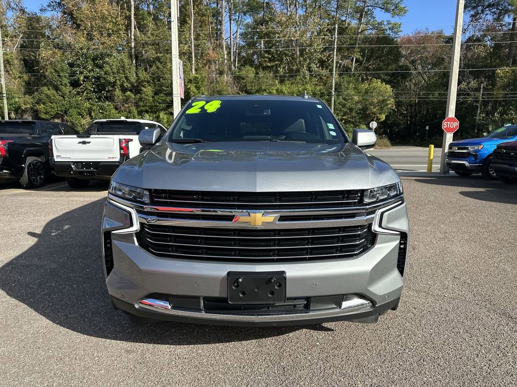 Used 2024 Chevrolet Suburban LT image 11