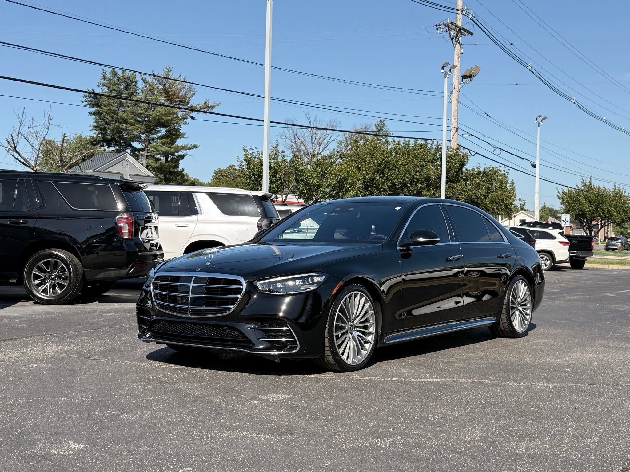 Used 2022 Mercedes-Benz S 500 4MATIC image 1