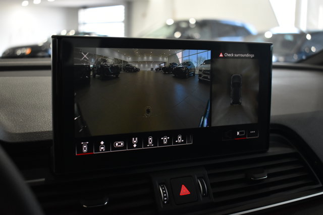 Used 2025 Audi SQ5 Premium Plus w/ Premium Plus Package image 23