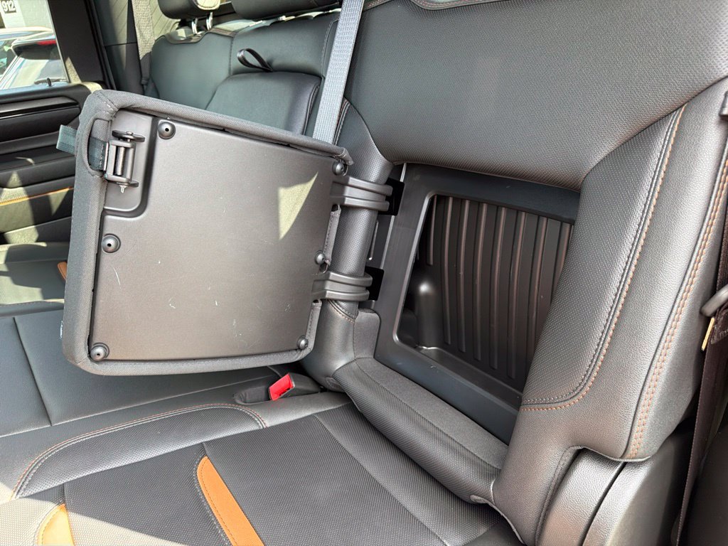 Used 2024 GMC Sierra 2500 AT4 w/ Technology Package AWD/4WD image 40