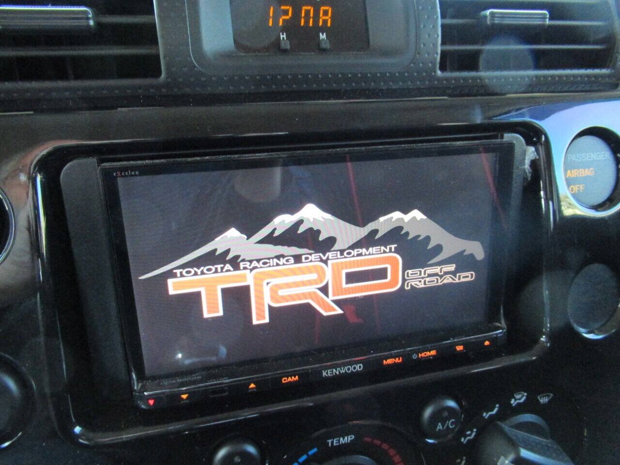 Used 2007 Toyota FJ Cruiser 4WD image 21