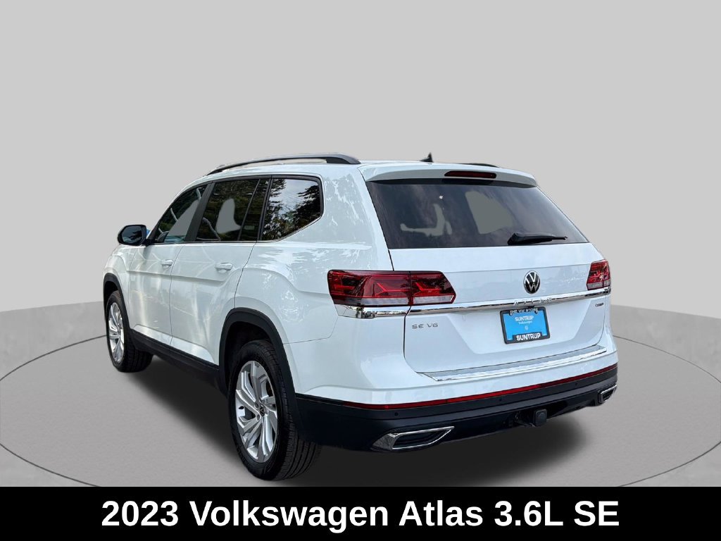Used 2023 Volkswagen Atlas SE w/ Panoramic Sunroof Package AWD/4WD image 3