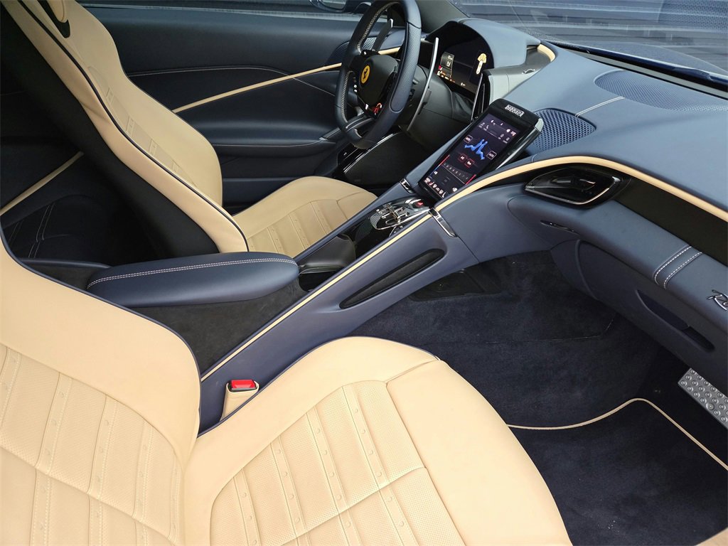 Used 2023 Ferrari Roma image 16