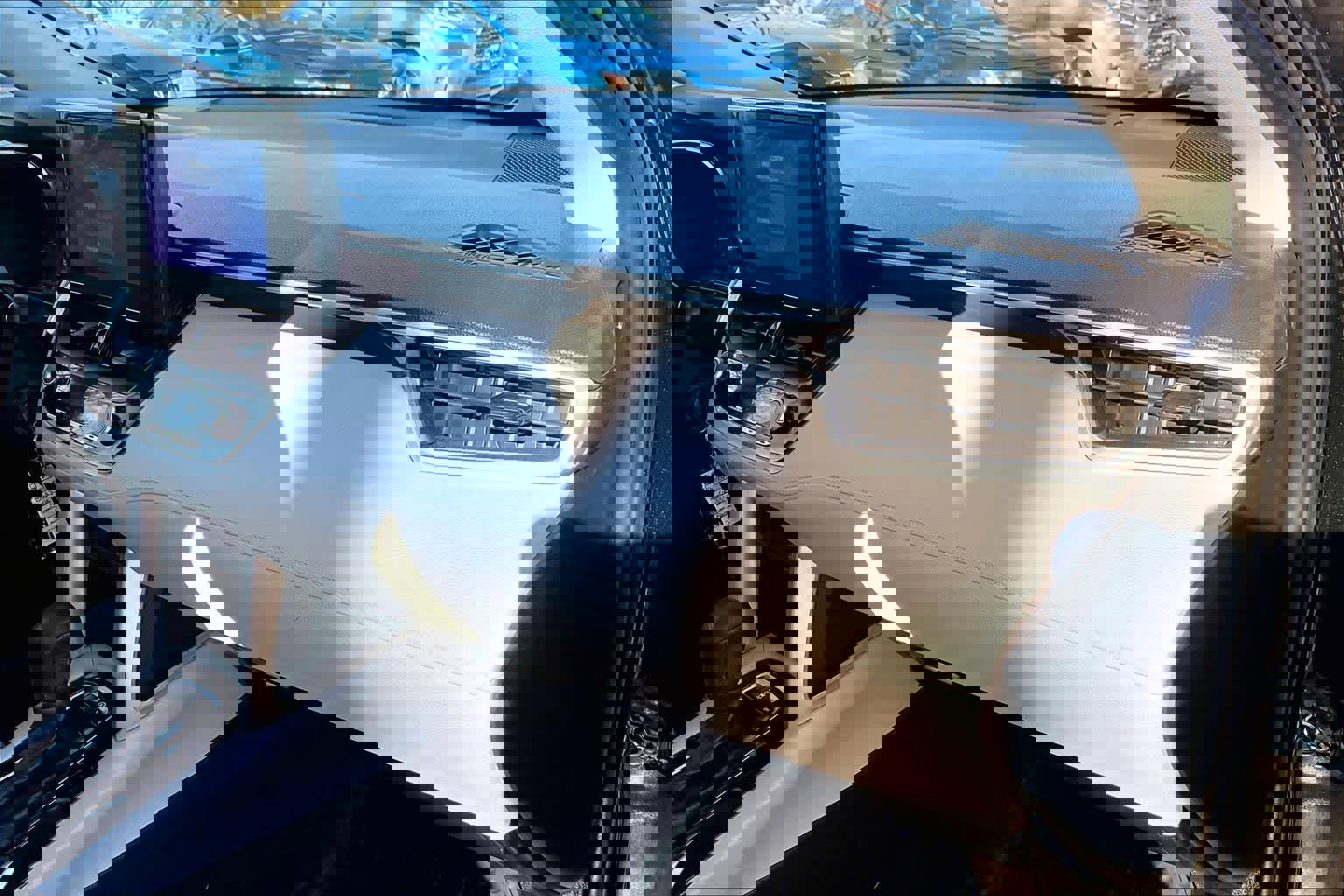 Certified 2023 Toyota Corolla Cross L image 17