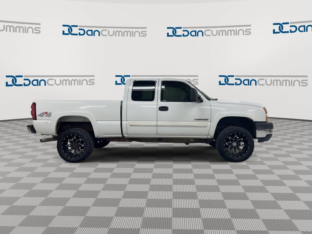 Used 2006 Chevrolet Silverado 2500 LT AWD/4WD image 9