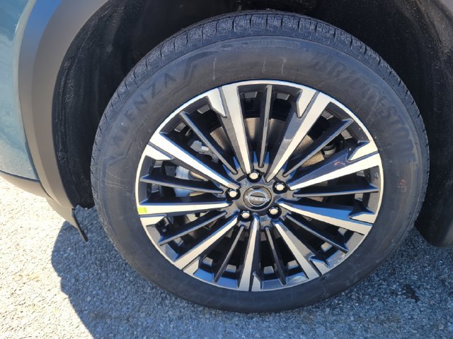 New 2026 Nissan Pathfinder Platinum AWD/4WD image 11