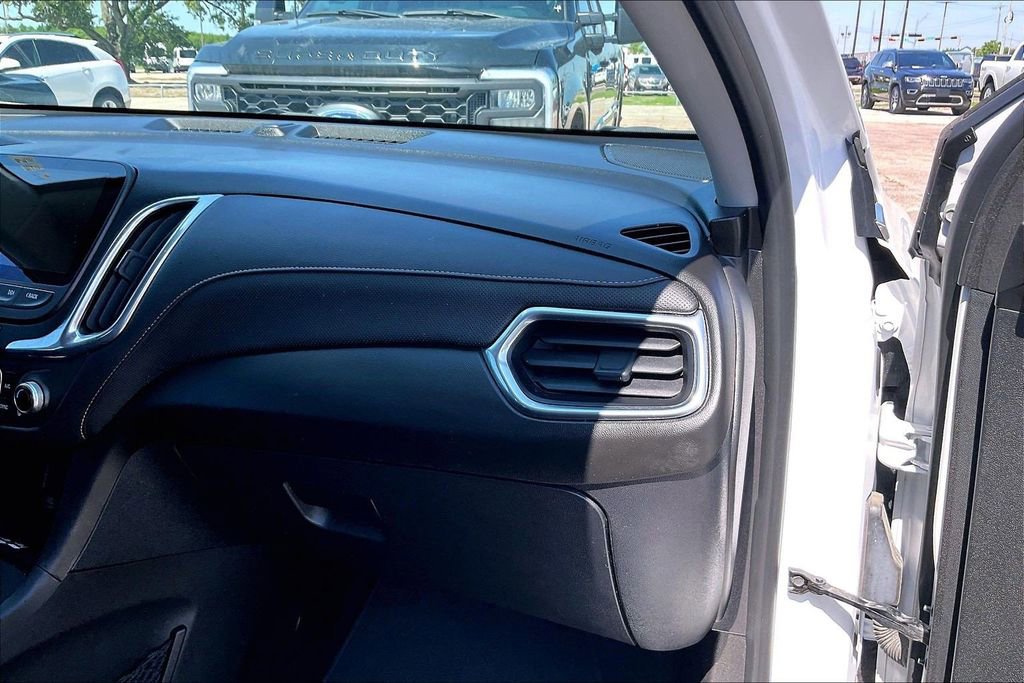 Used 2018 Chevrolet Equinox Premier FWD image 23