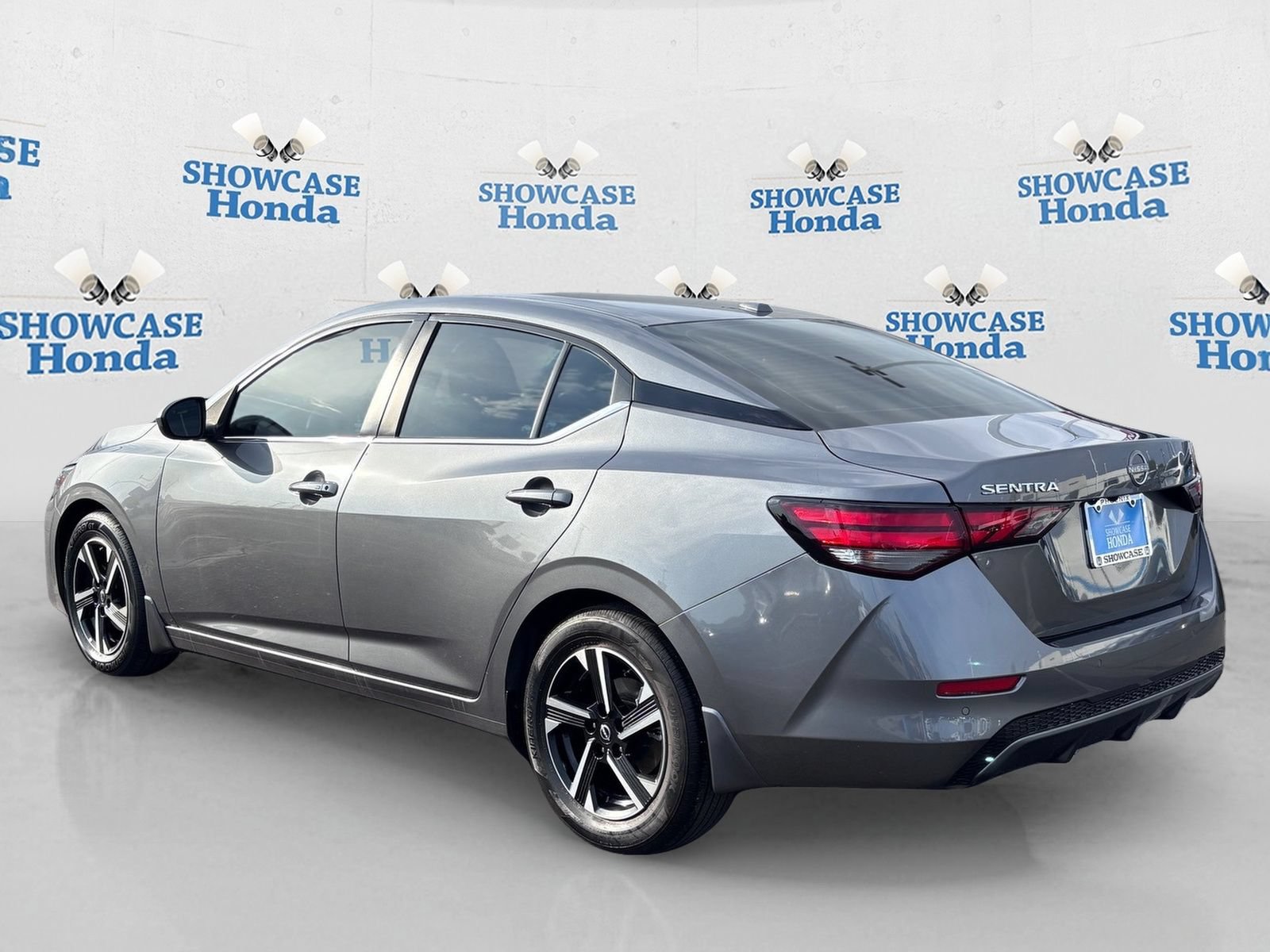 Used 2025 Nissan Sentra SV w/ All-Weather Package FWD image 5