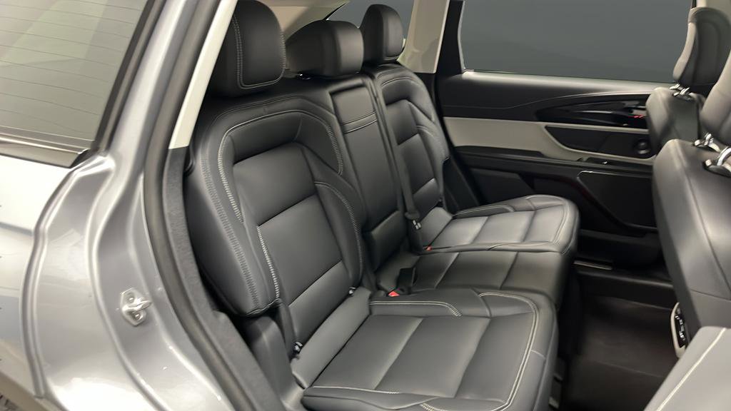 Used 2025 Lincoln Nautilus Premier w/ Equipment Group 102A AWD/4WD image 26