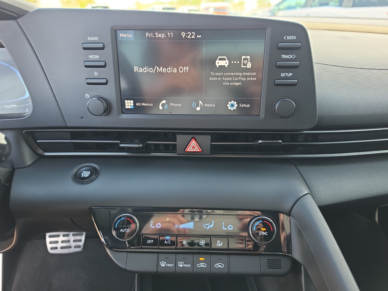 Used 2025 Hyundai Elantra Sport FWD image 17