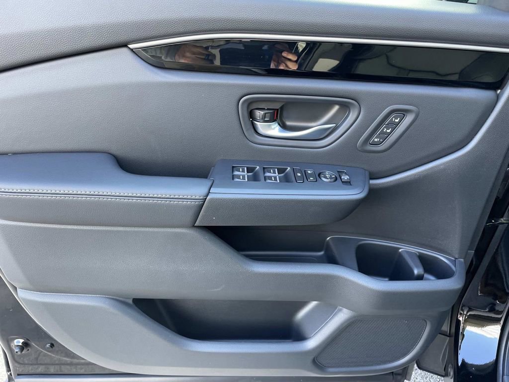 New 2025 Honda Pilot EX-L image 16