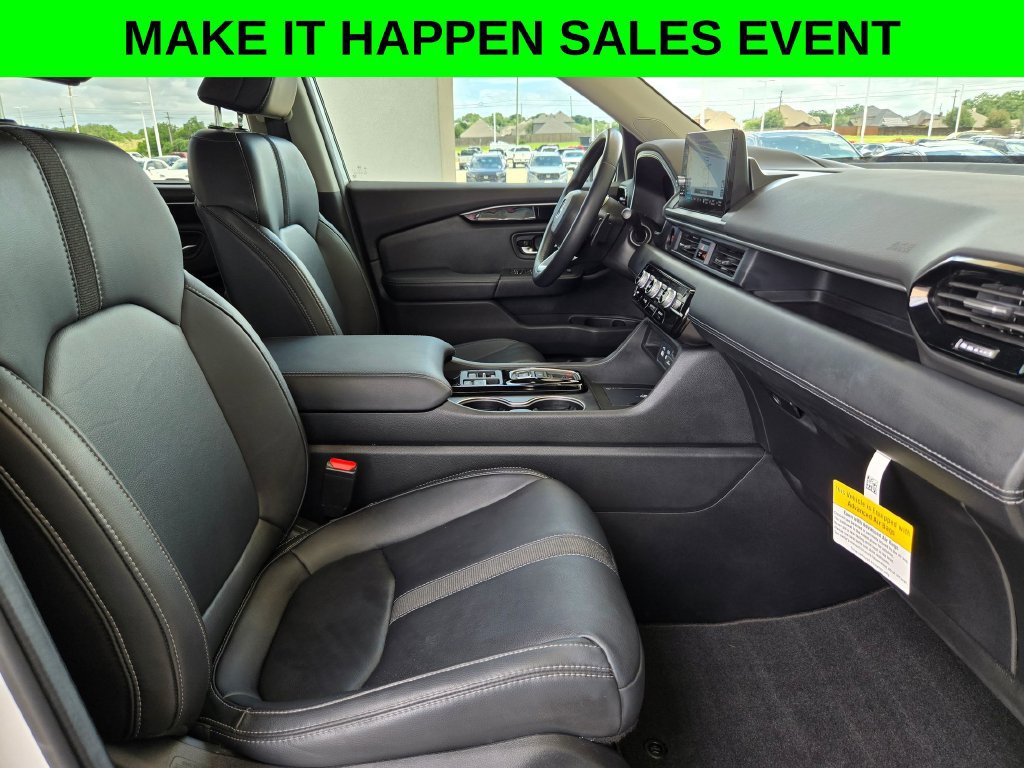 Used 2025 Honda Pilot Touring image 26