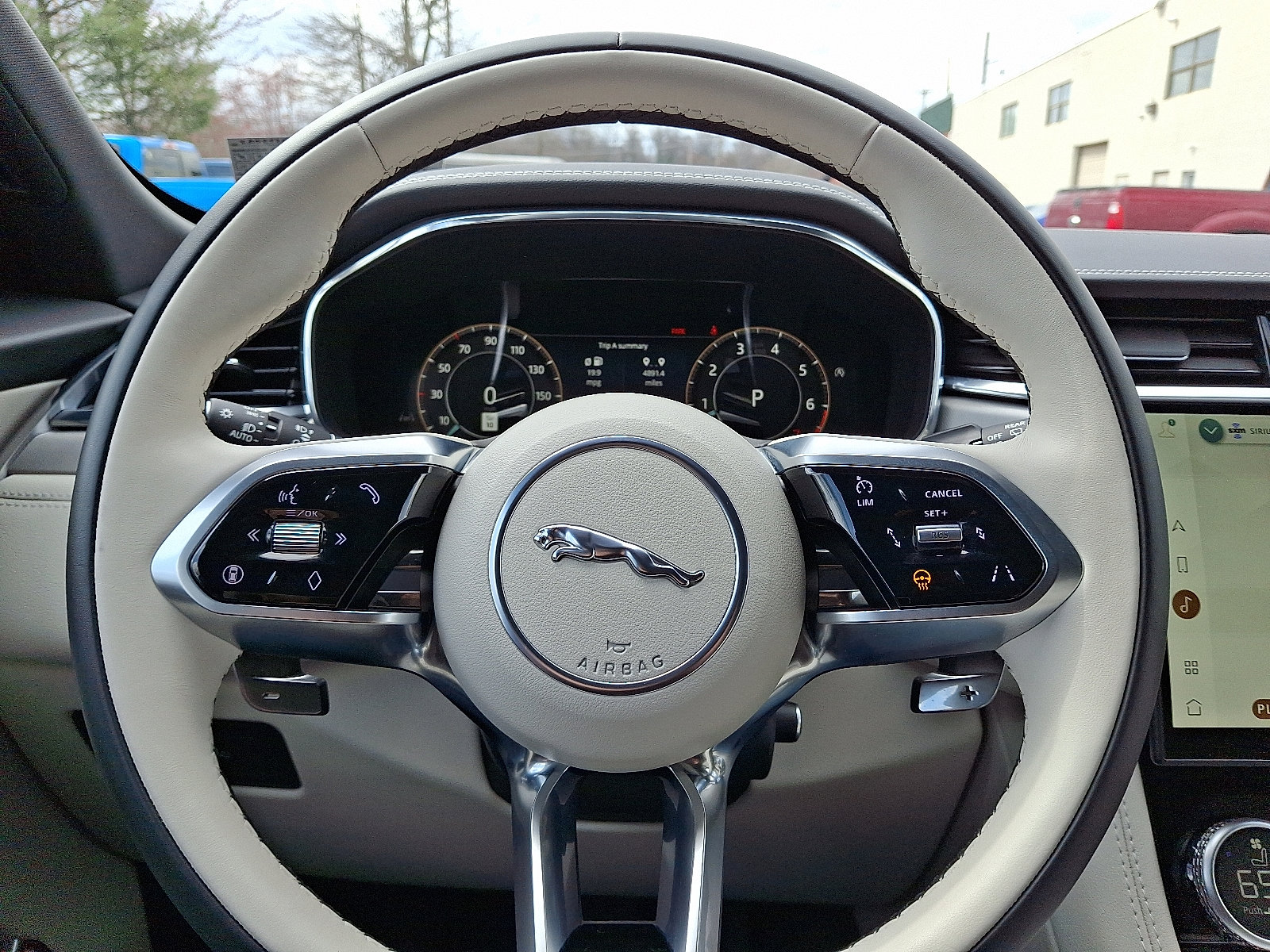 Certified 2025 Jaguar F-PACE R-Dynamic S image 20