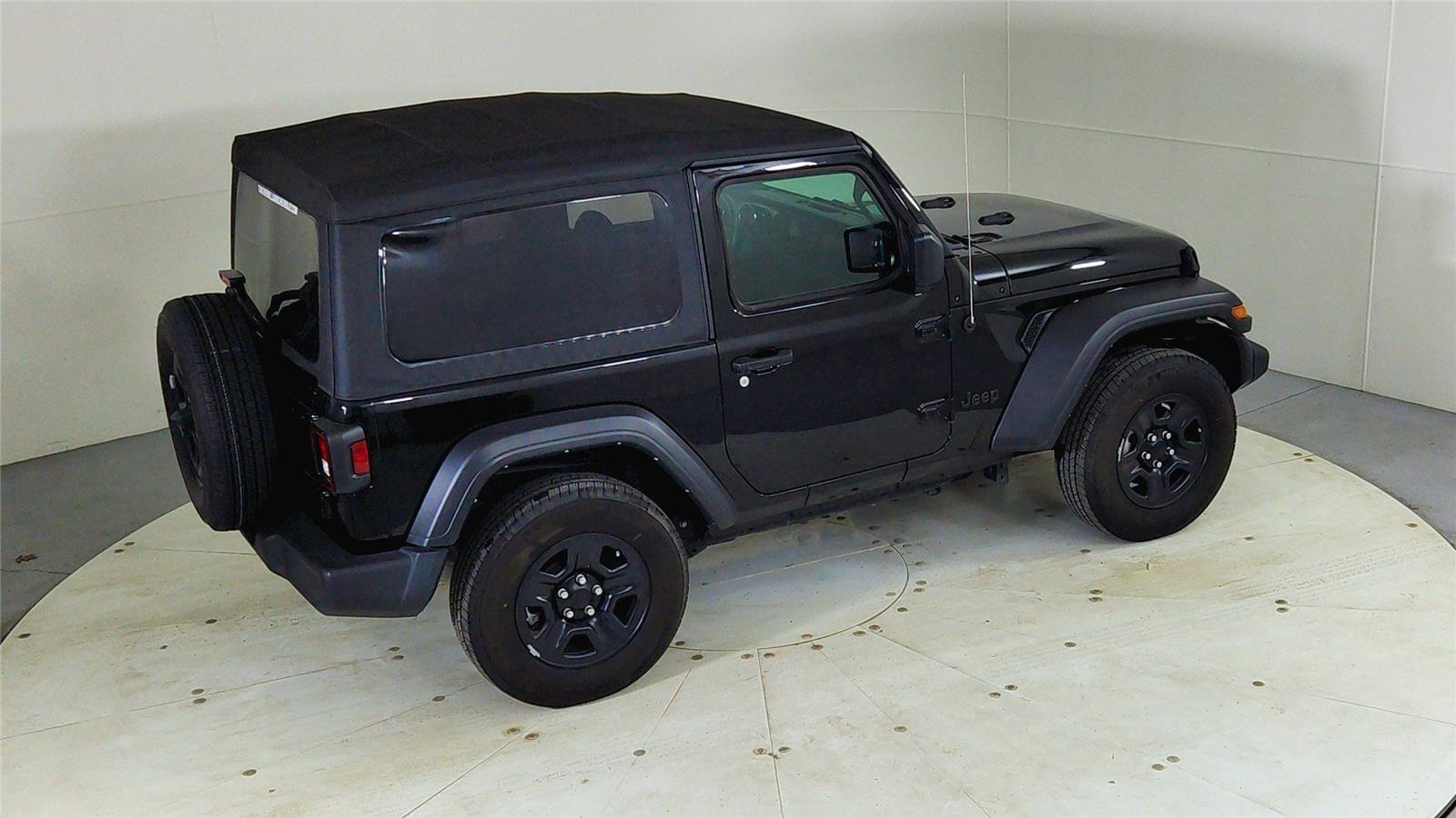 Used 2022 Jeep Wrangler Sport image 22