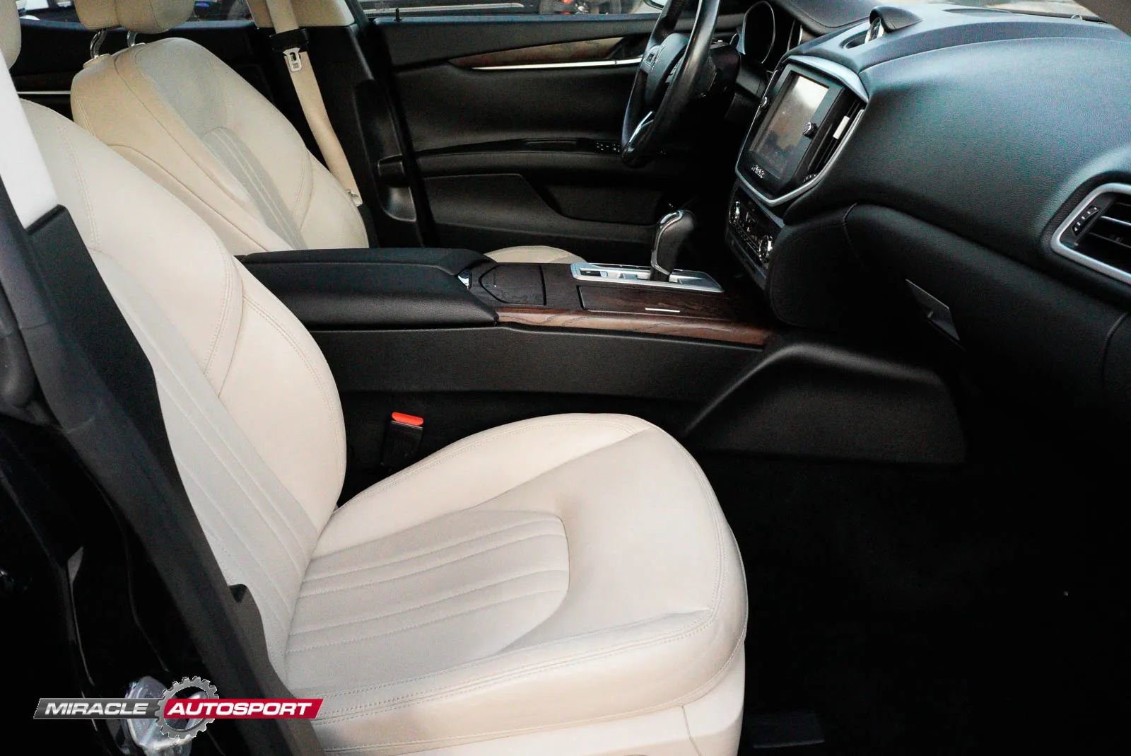 Used 2015 Maserati Ghibli S Q4 image 31