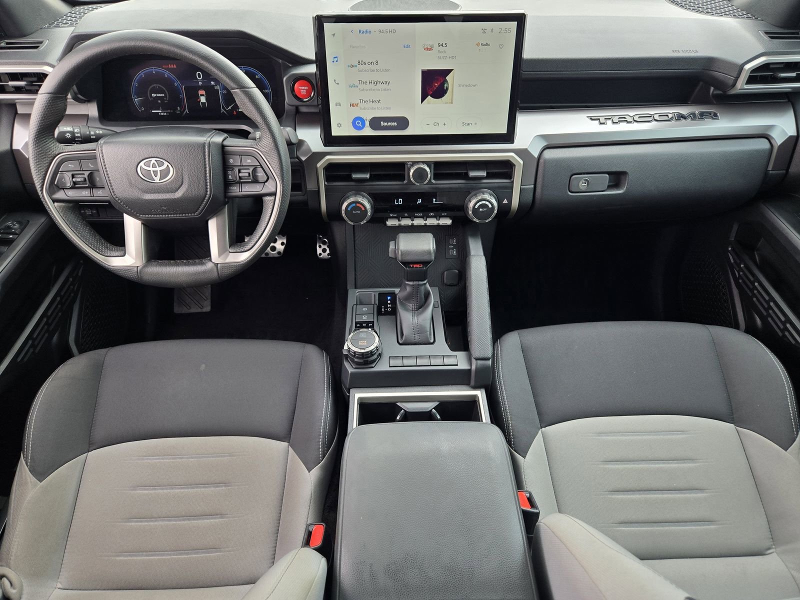 Used 2024 Toyota Tacoma TRD Sport AWD/4WD image 23