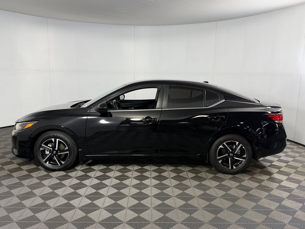 Used 2025 Nissan Sentra SV w/ Trunk Package FWD image 10