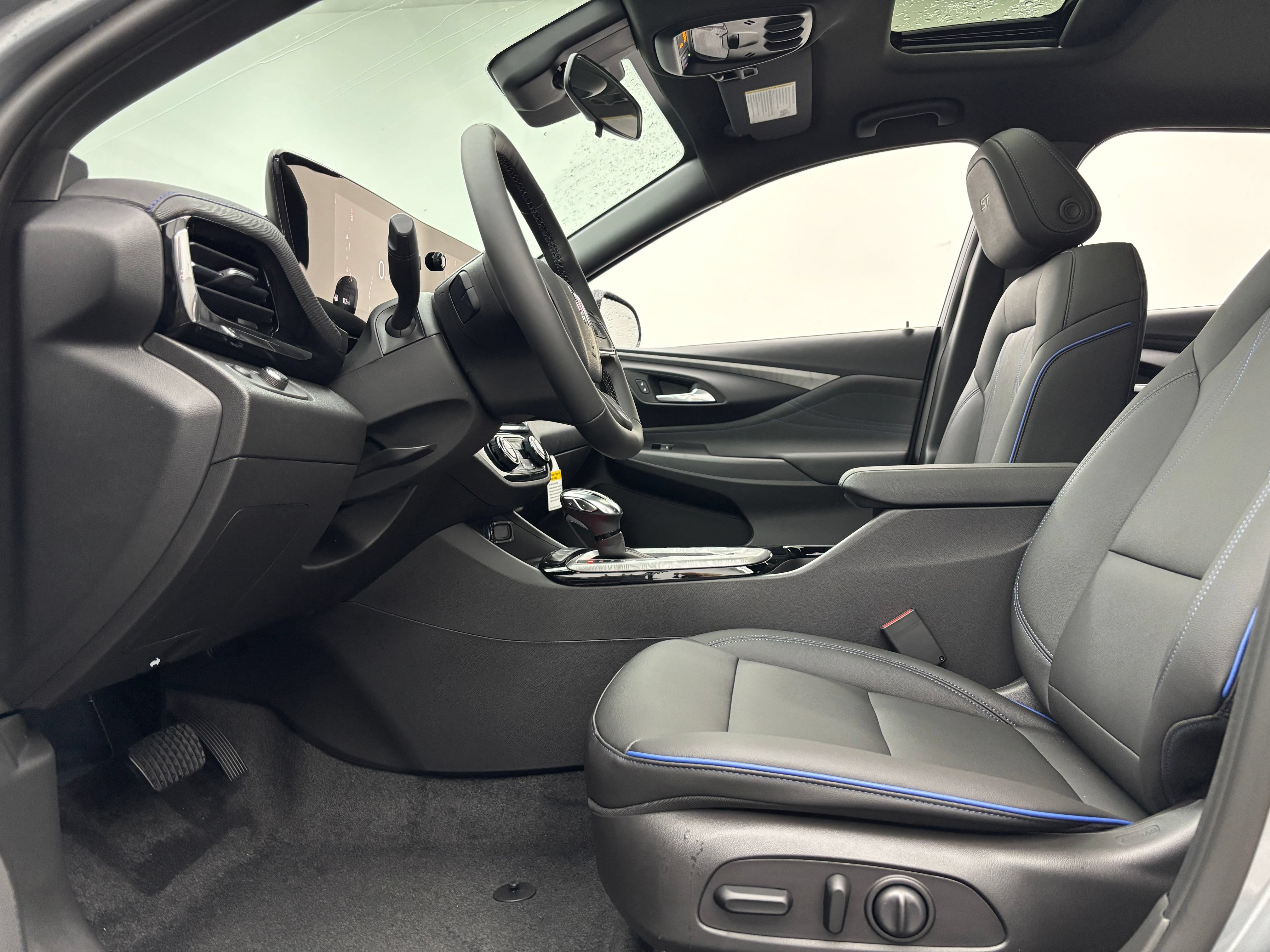 New 2026 Buick Envista Sport Touring w/ Convenience I Package FWD image 17