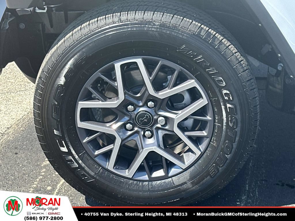 Used 2026 Jeep Wrangler Unlimited Sahara AWD/4WD image 9