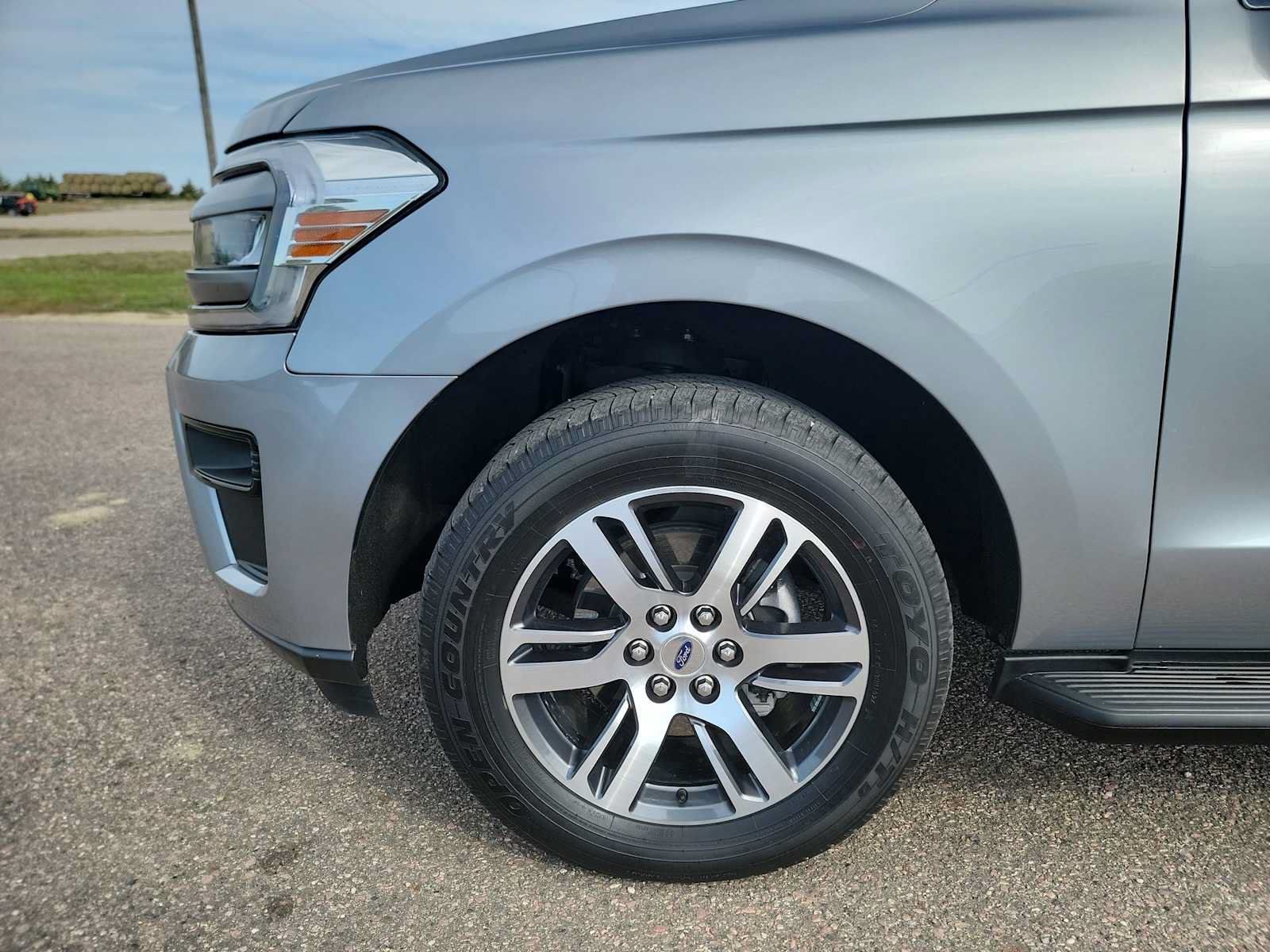 Used 2024 Ford Expedition Max XLT AWD/4WD image 10