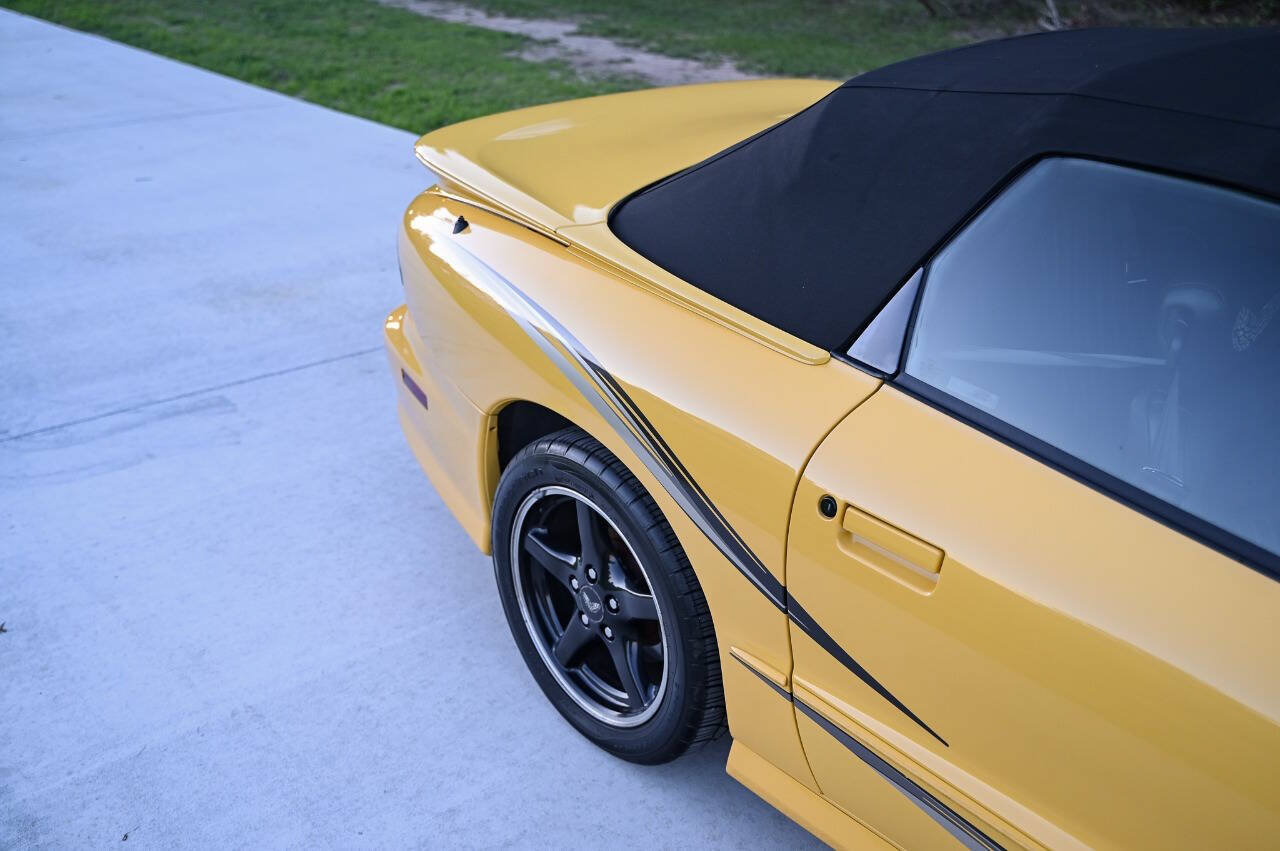 Used 2002 Pontiac Firebird Trans Am RWD image 17