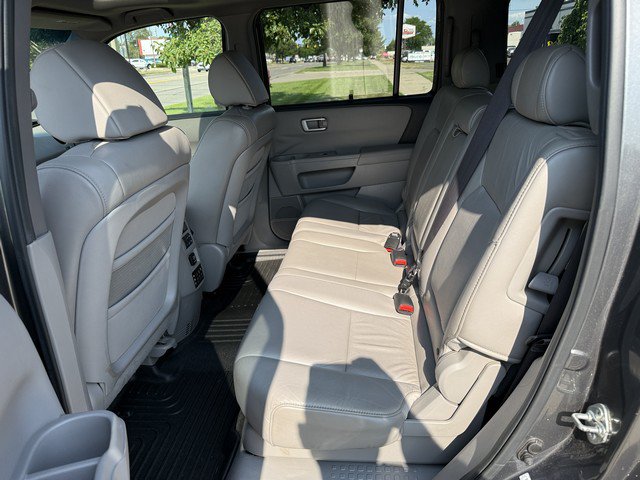 Used 2011 Honda Pilot Touring image 10