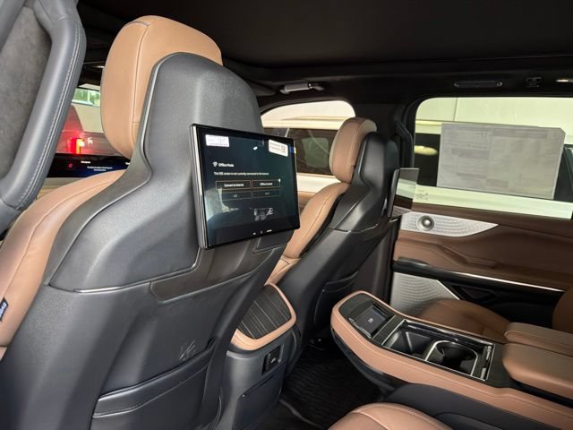New 2026 Lincoln Navigator Black Label AWD/4WD image 16