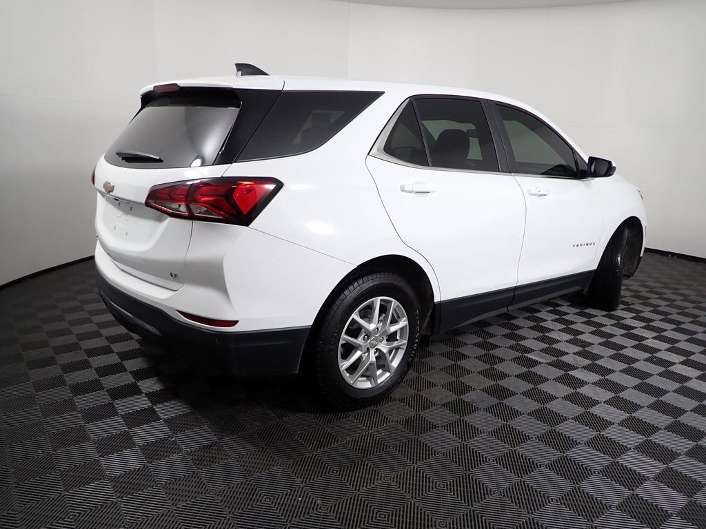 Used 2023 Chevrolet Equinox LT w/ LPO, Floor Liner Package image 15