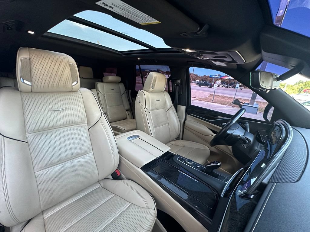Used 2023 Cadillac Escalade Premium Luxury w/ LPO, Illumination Package RWD image 14