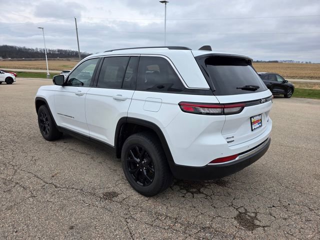 Used 2023 Jeep Grand Cherokee Limited image 30