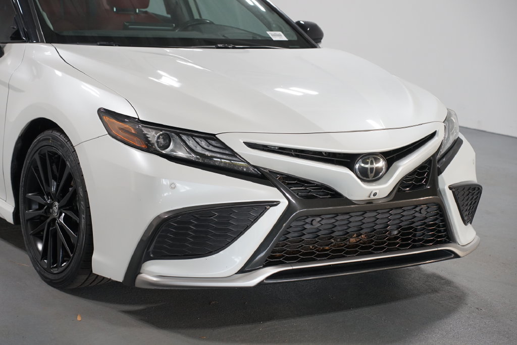 Certified 2022 Toyota Camry XSE w/ Navigation Package FWD image 4