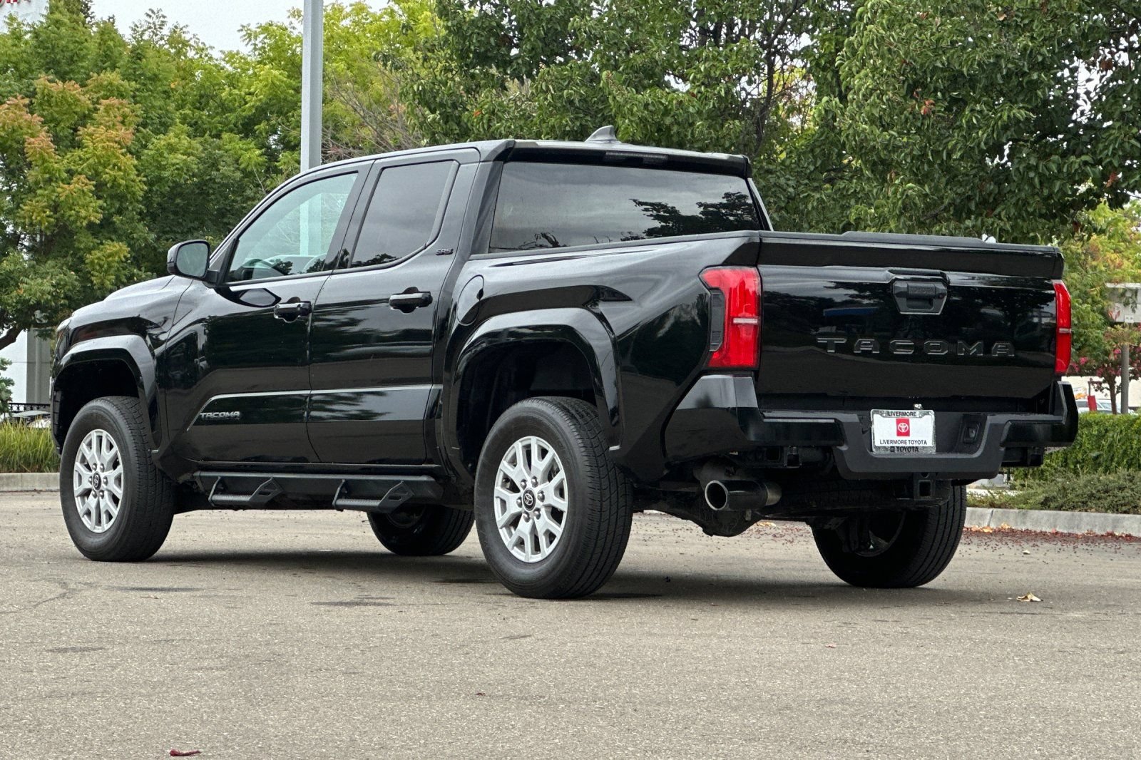 Certified 2025 Toyota Tacoma SR5 RWD image 6