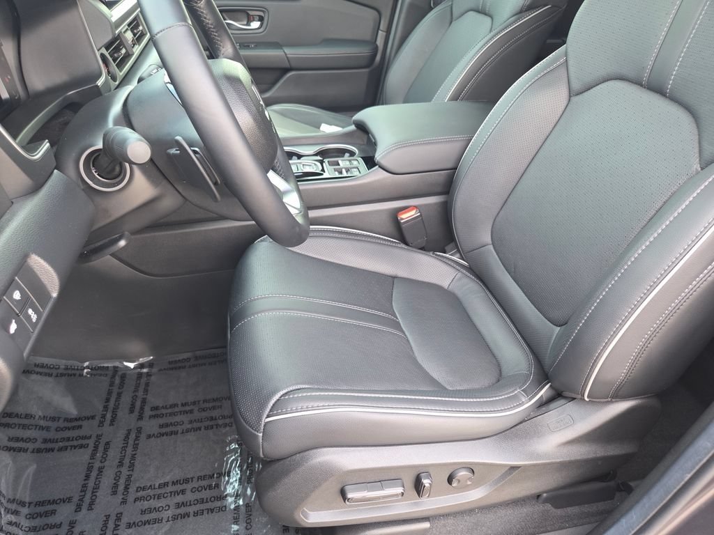 Used 2025 Honda Pilot Elite image 8