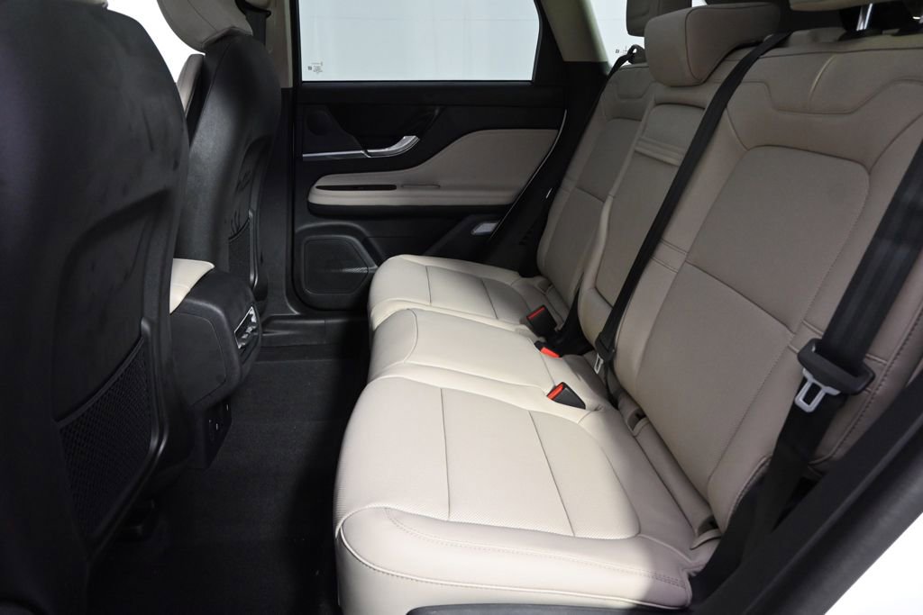 New 2026 Lincoln Corsair Premiere image 21