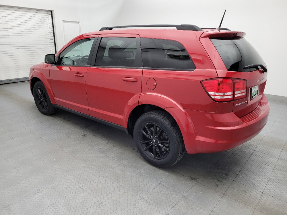Used 2020 Dodge Journey SE w/ Blacktop Package FWD image 3