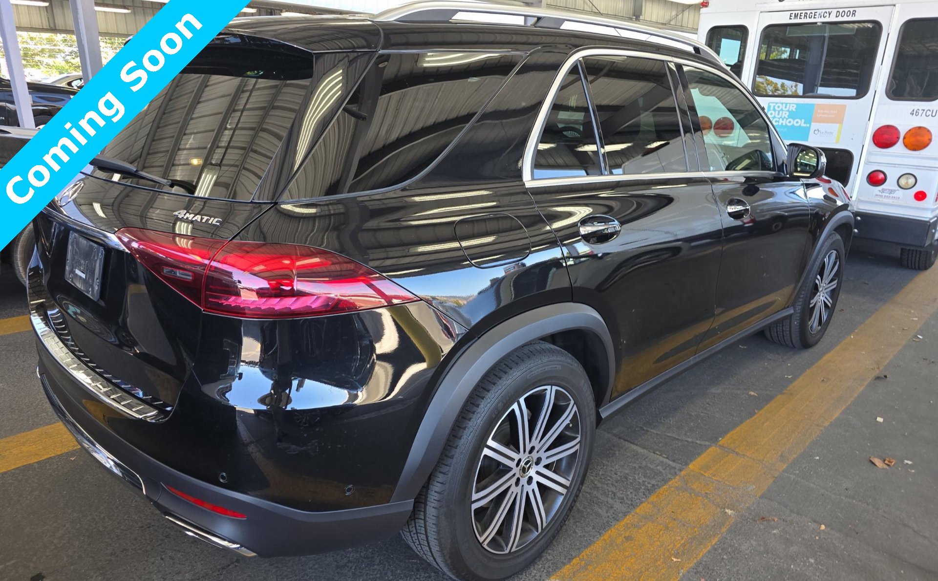 Used 2025 Mercedes-Benz GLE 450 4MATIC image 2