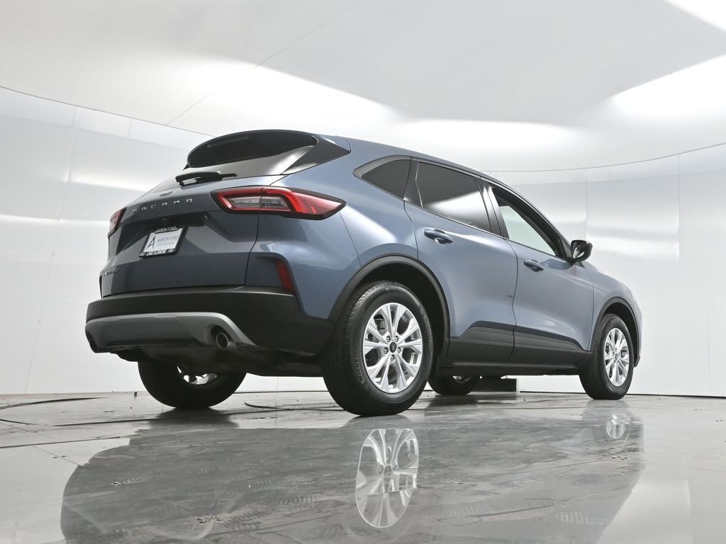 Used 2025 Ford Escape Active image 60